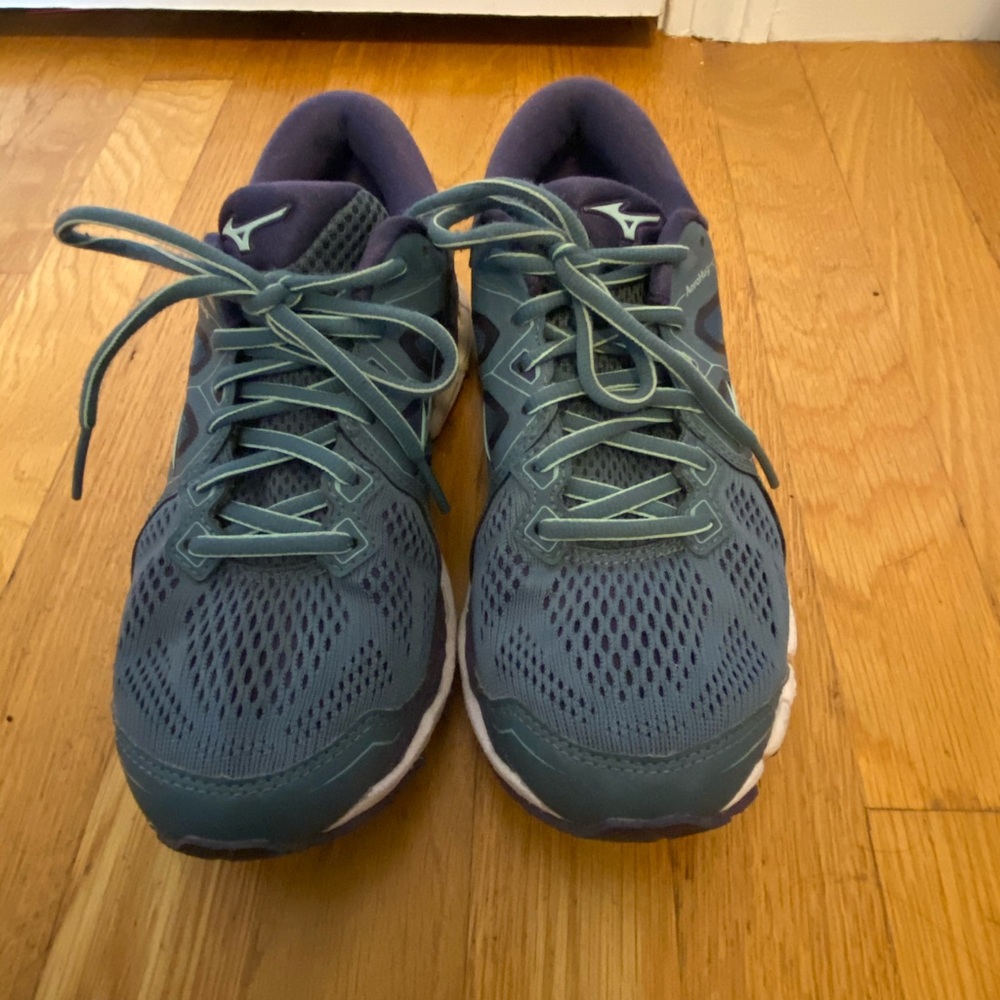 Mizuno Wave Sky 2 Sneakers